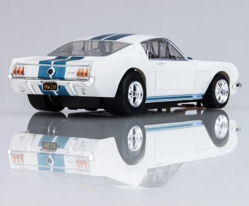 Afx Racing - 1965 Shelby Mustang Gt350 White/Blue Ho Slot Car Set 2