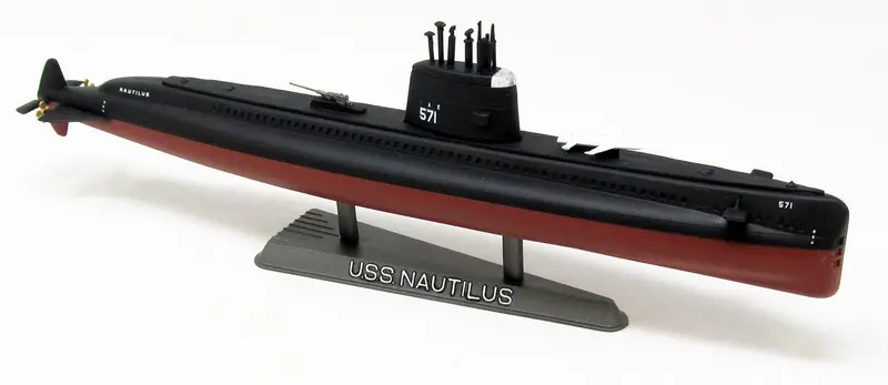 Atlantis Models - 1/300 Ssn 571 Nautilus Submarine Plastic Model Kit, Skill Level 2 1