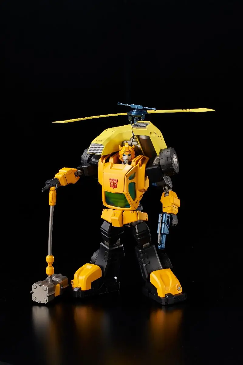 Bandai - Flame Toys Furai Bumble Bee Plastic Model Kit, From "Transformers" 1