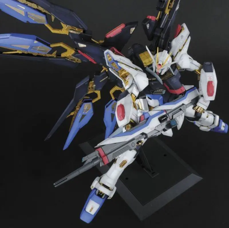 Bandai - Pg Zgmf-X20a Strike Freedom Gundam "Mobile Suit Gundam Seed" 1/60, Bandai 2
