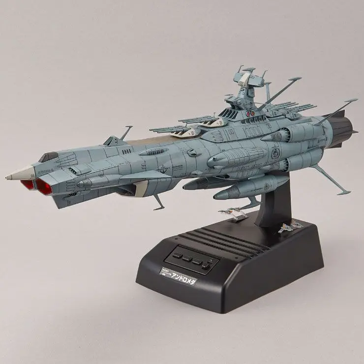 Bandai - Star Blazers 2202 1/1000 U.N.C.F.Aaa-1 Andromeda Battle Ship Model Kit, Movie Effect Version 1