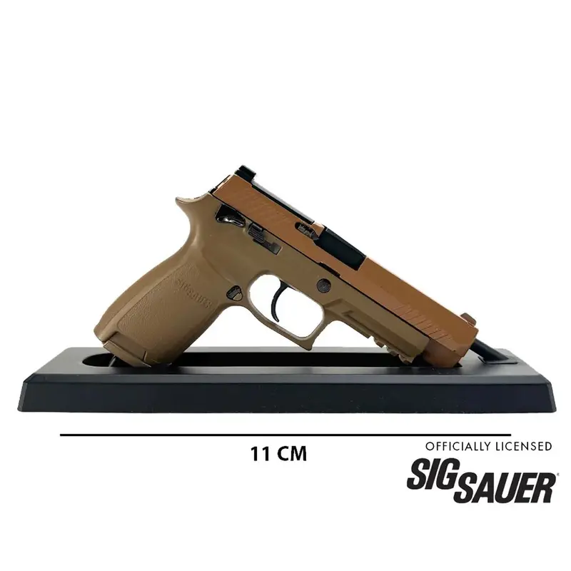 Goatguns - Sig Sauer M17 1:2.05 Scale Model Pistol 1