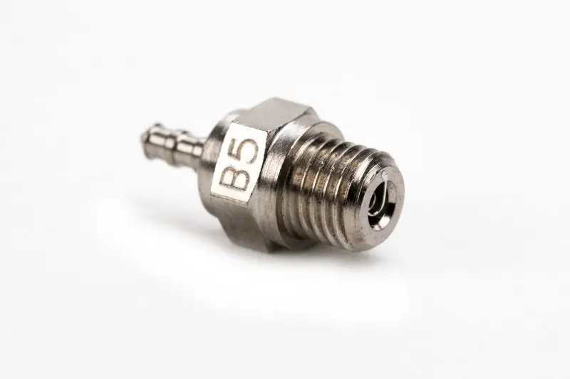 Hpi Racing - Glow Plug, Medium B5 For 0.18 - 0.28Ci (3 - 4.7Cc) Engines Running On 16% To 25% Nitro 1