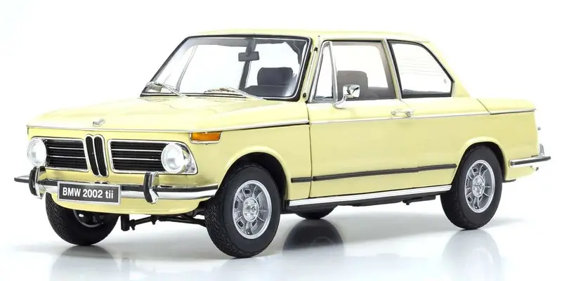 Kyosho - 1/18 Scale Bmw 2002 Tii Beige Model Diecast Car 1