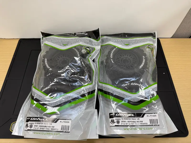 Loult3322x Mft Mt-Uphill Sport 1/8 Monster Truck Open Package, Tires Are Unused 1