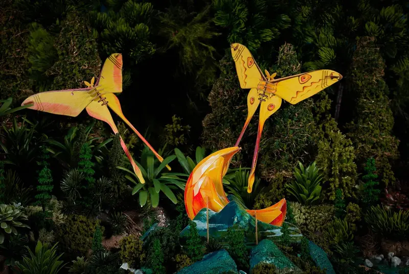 Make Bug - Actias Moth 3D Puzzle, Bring Nature Home 2