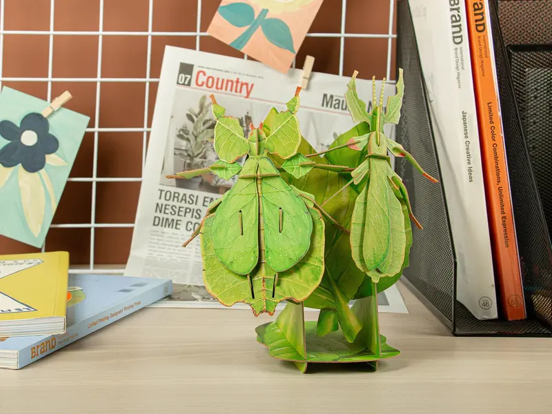 Make Bug - Leaf Insect 3D Puzzle, Bring Nature Home 1