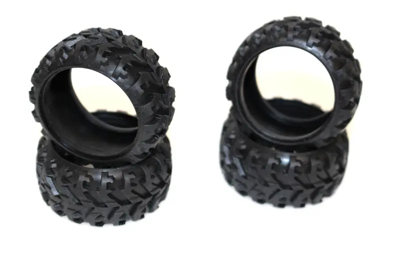 Rage R/C - Replacement Tires (4); Mini Trek 1