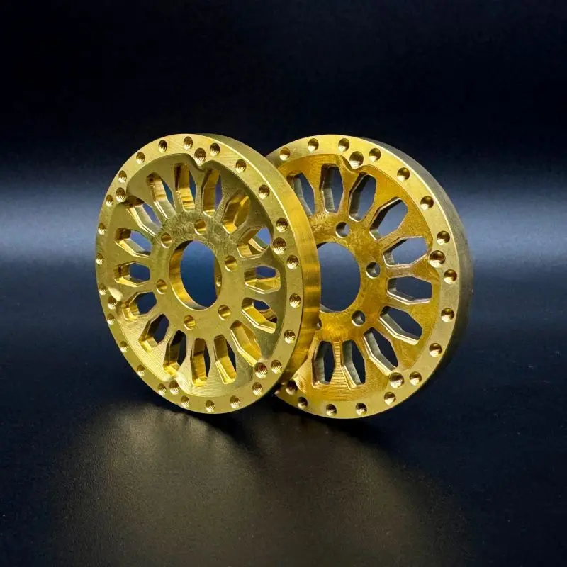 Reef's Rc - Brass 1.9 "Shield" Wheel Face (2) 1