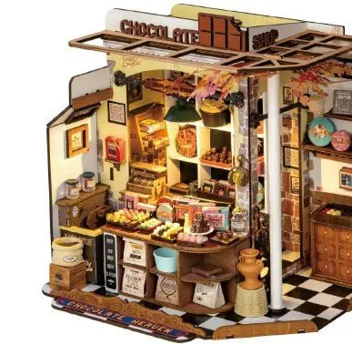 Robotime - Henry's Chocolate, Diy Miniature House 1