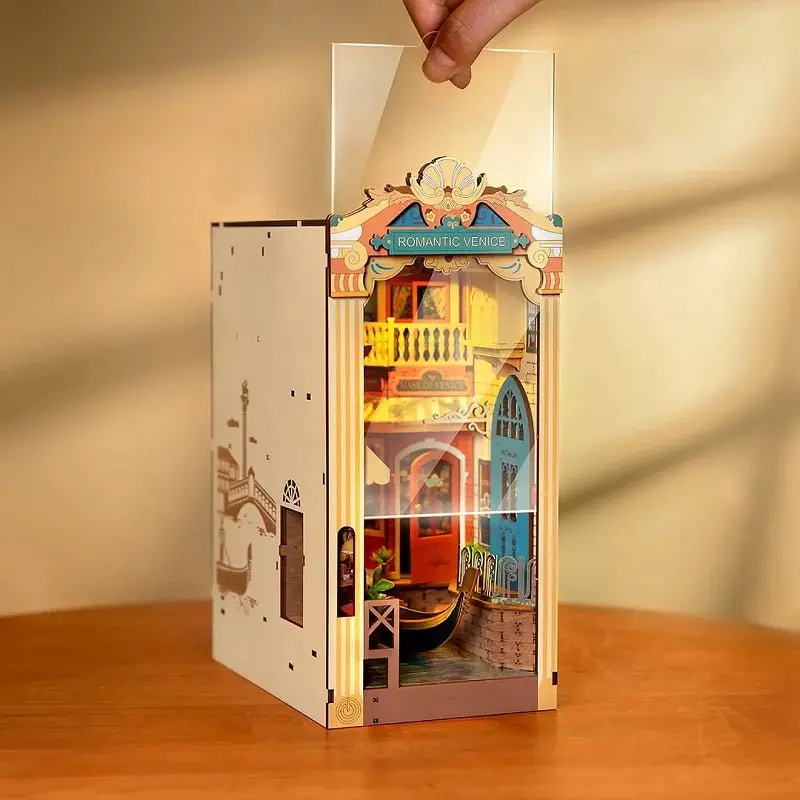 Robotime - Romantic Venice Book Nook & Wonderland - Stories In Books 2