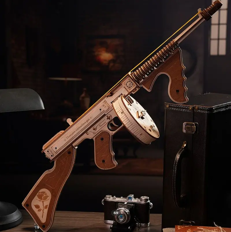 Robotime - Thompson Submachine Gun Toy 3D Wooden Puzzle 2