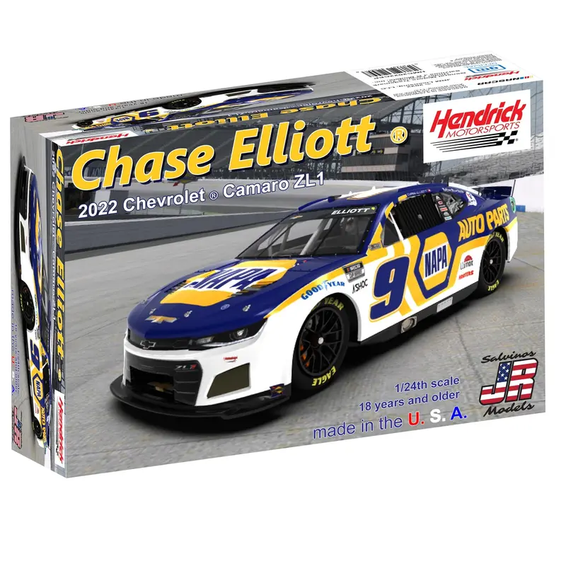 Salvinos Jr Models - 1/24 Hendrick Motorsports Chase Elliot 2022 Camaro Plastic Model Car Kit 1