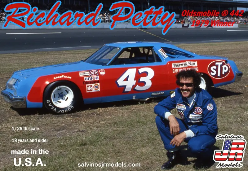 Salvinos Jr Models - 1/25 Richard Petty #43 1979 Oldsmobile 442 Winner Plastic Model Car Kit 1