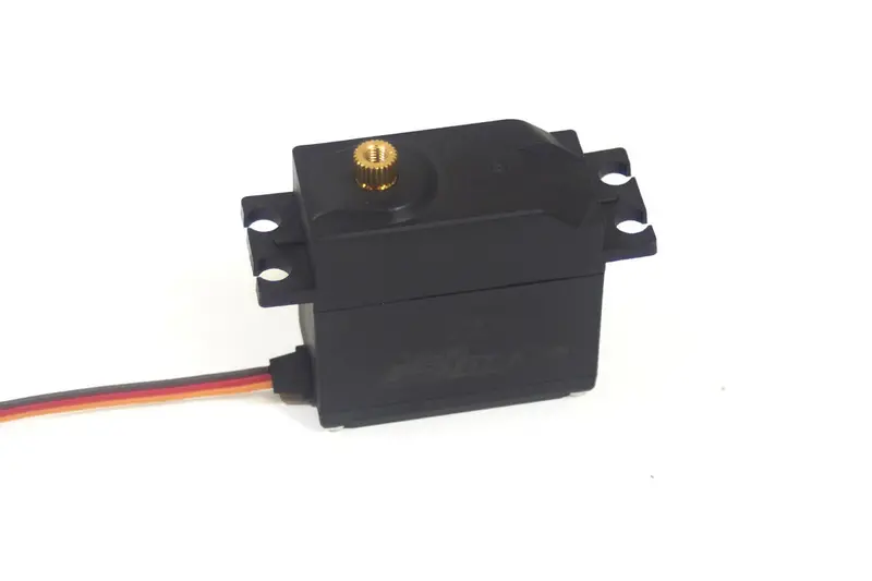 Savox - Budget Analog Servo, .15 / 111On-In (8Kg-Cm) @6V, Standard Size, Metal Gears 1