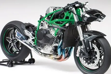 Tamiya - 1/12 Kawasaki Ninja H2r Plastic Model Plastic Model Kit 2