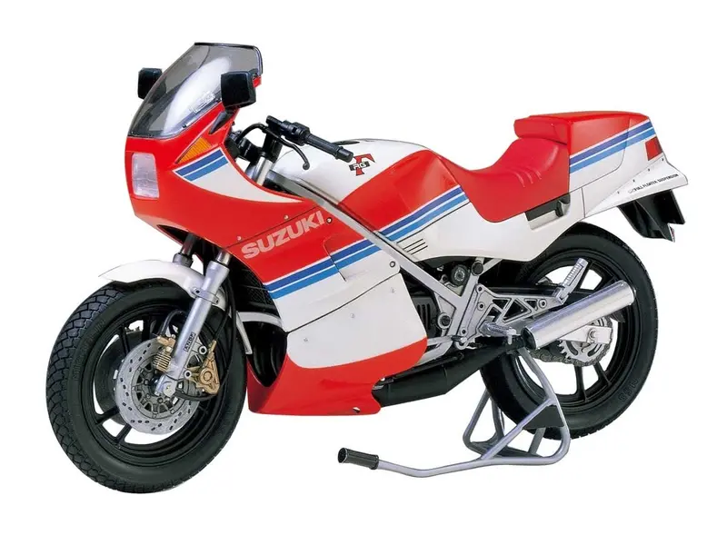 Tamiya - 1/12 Suzuki Rg250 Motorcycle Model Kit, Re-Issue W/ Full Options 1