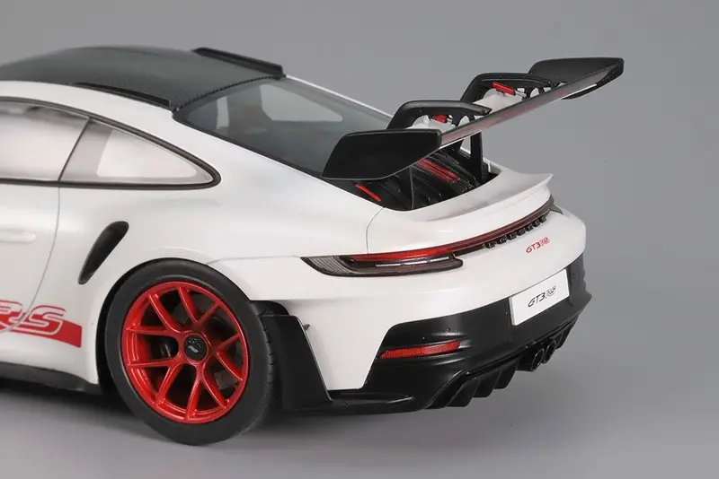 Tamiya - 1/24 Porsche 911 Gt3 Rs (992) Plastic Model 2