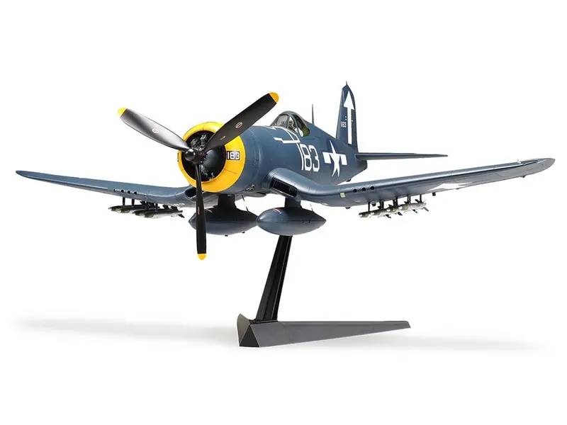 Tamiya - 1/32 Vought F4u-1D Corsair Plastic Model Airplane Kit 1