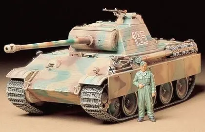 Tamiya - 1/35 Panther Type G Early Version Tank Plastic Model Kit 1