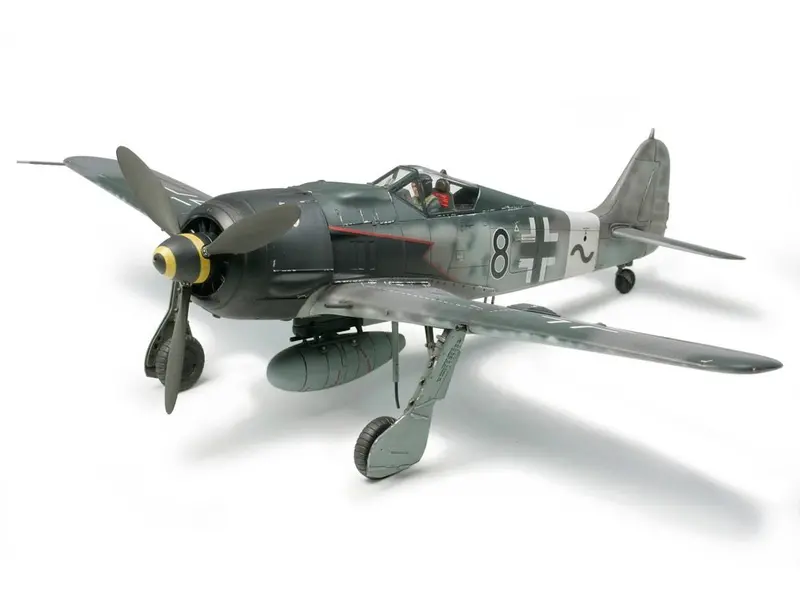 Tamiya - 1/48 Focke-Wulf Fw190 A-8/A-8 R2 Plastic Model Airplane Kit 1