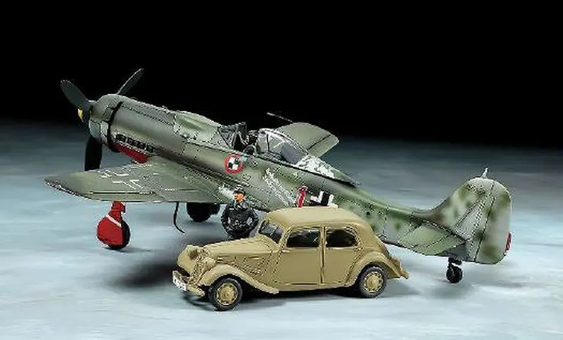 Tamiya - 1/48 Focke-Wulf Fw190 D-9 Jv44 & Citroen Traction 11Cv Staff 1