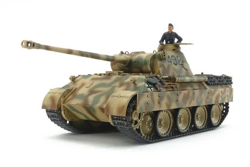 Tamiya - 1/48 German Tank Panther Ausf.D Plastic Model Kit 1