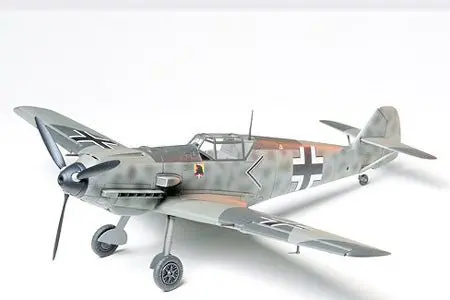 Tamiya - 1/48 Messerschmitt Bf 109E E-3 Plastic Model Airplane Kit 1