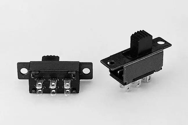 Tamiya - 6P Slide Switich (2Pcs) 1