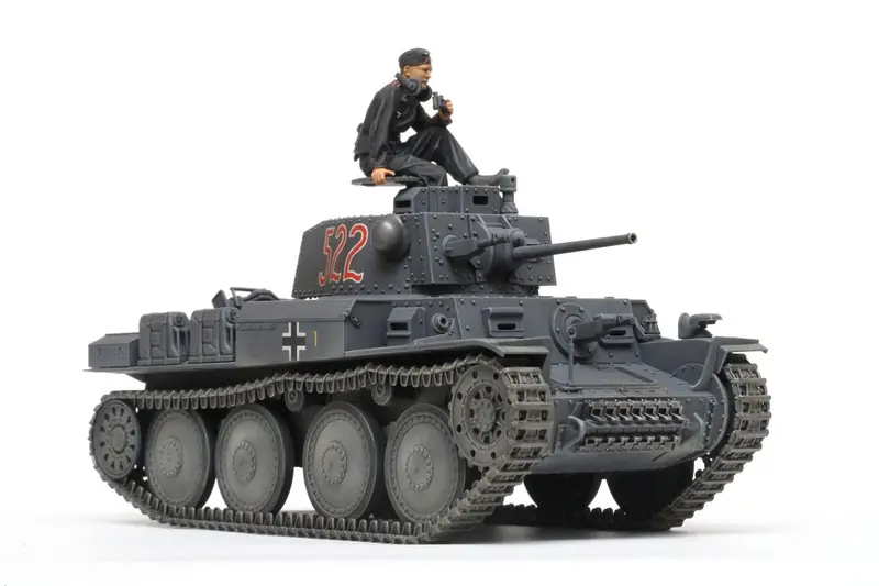 Tamiya - Panzer 38 (T) Ausf. E/F Tank Plastic Model Kit 1